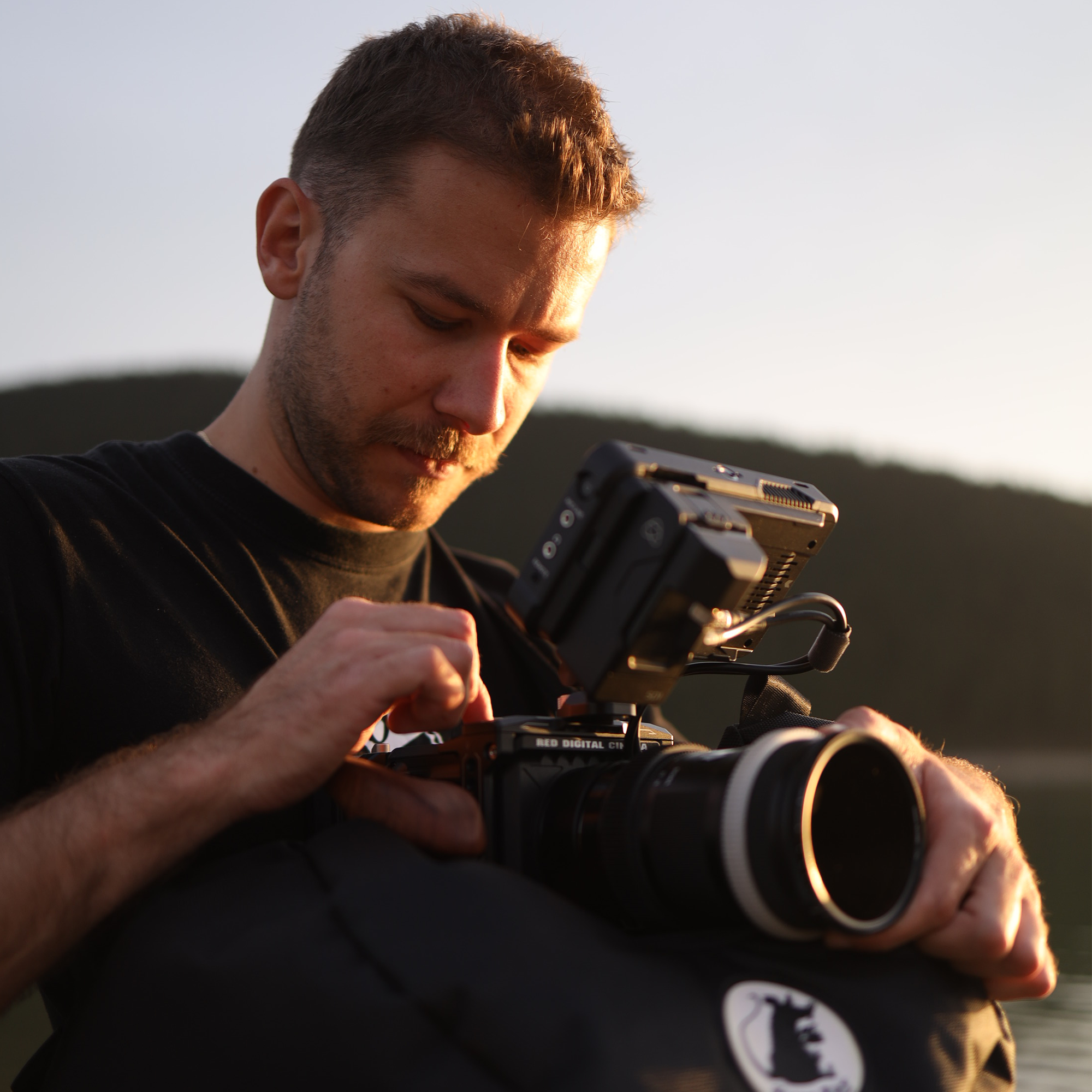Cine Saddle like Steady Bag Medium in use by a cinematographer
