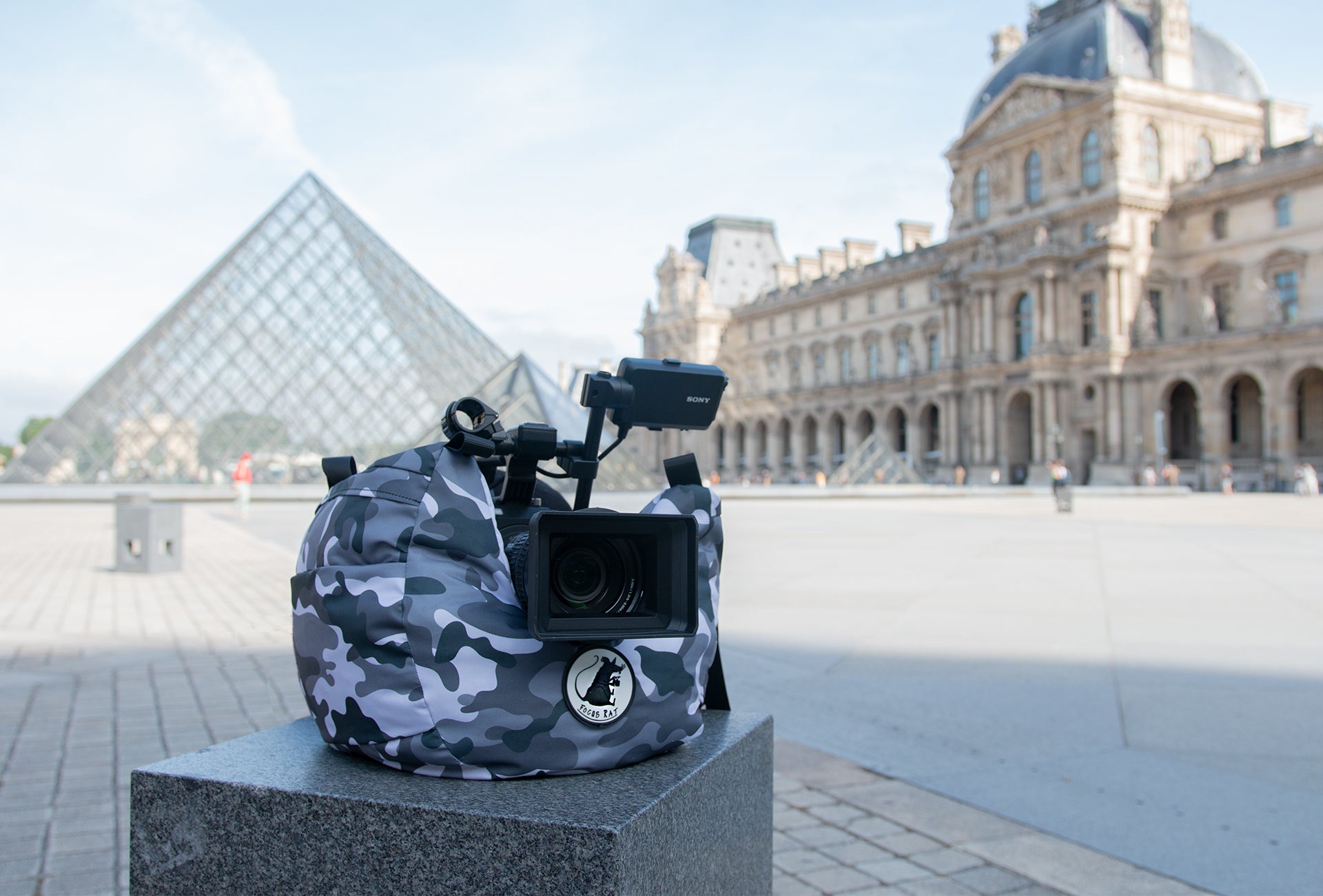Customizable Professional Steady bag (Steady Saddle) a custom steady bag with a Sony camera on top in Paris